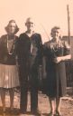 Grandpa_Nana_Annie_1943.jpeg